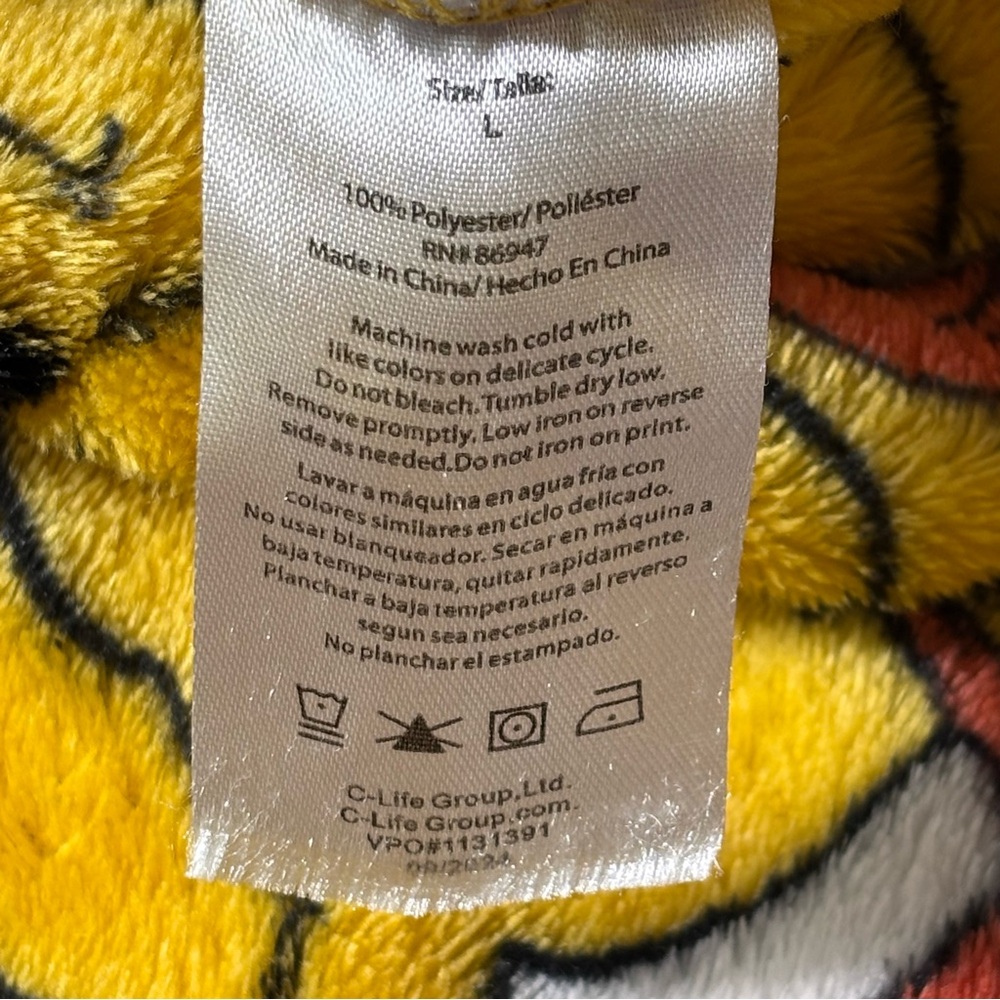 Disney Pooh Bear Crewneck Christmas Pullover Fleece Sweatshirt Yellow Sz Large - Picture 8 of 13
